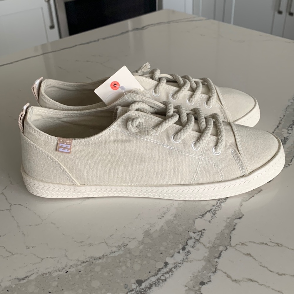 Billabong Marina Canvas Sneakers size 7